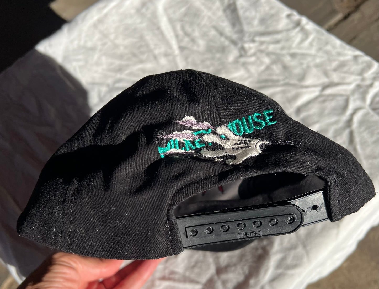 1990s Disney Store Branded Mickey Mouse RUNAWAY BRAIN (Movie) Baseball Cap Hat Snapback Mens Size Cotton